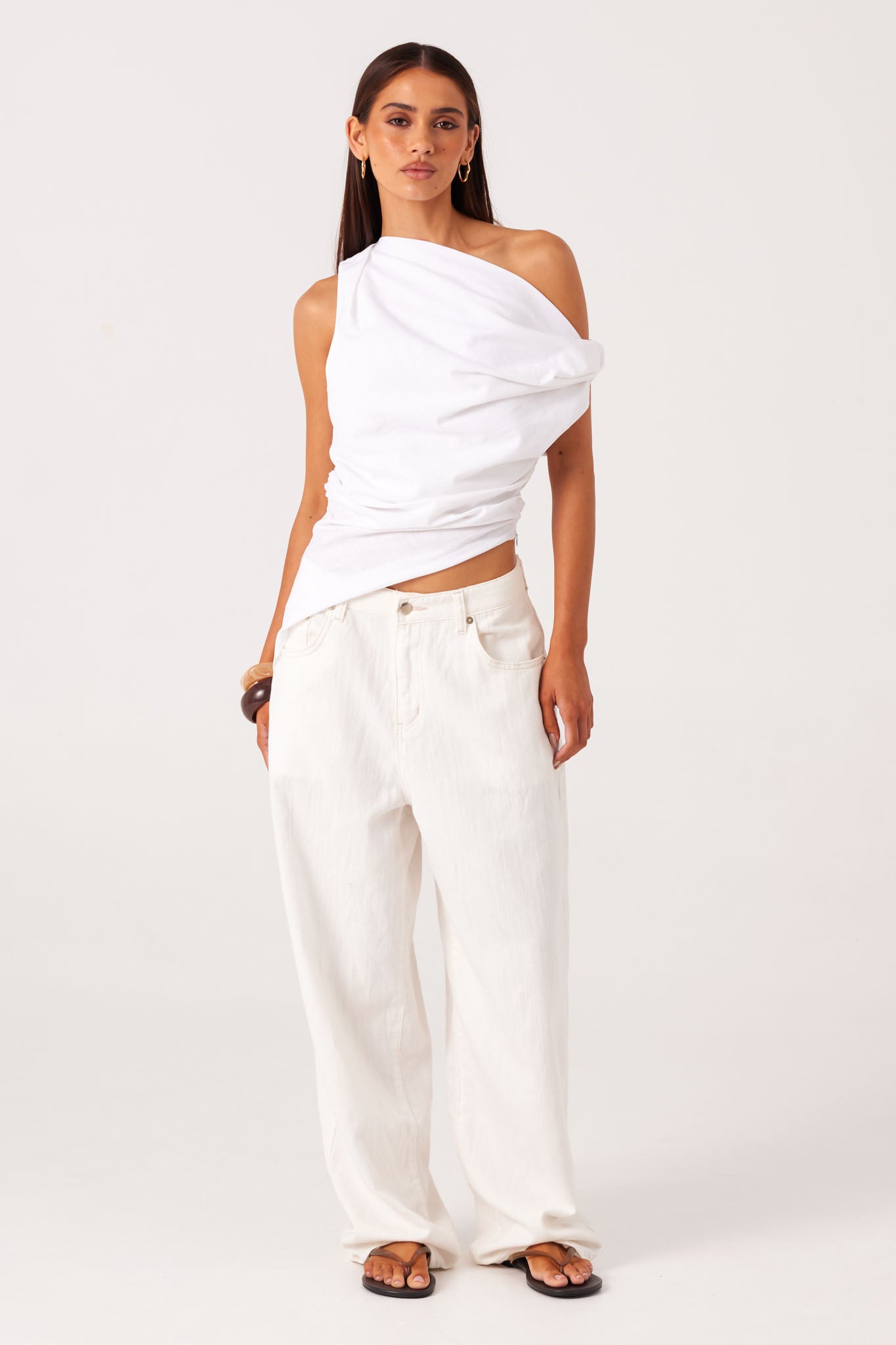 CALISSA-ASYM-TOP-LUKAS-JEANS-WHITE-4