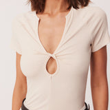 30_Reyna_TwistTop_338198