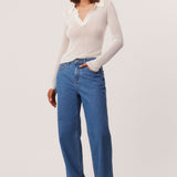 31_SHEERVEDACREAMRUNEJEANBLUE_327016_A