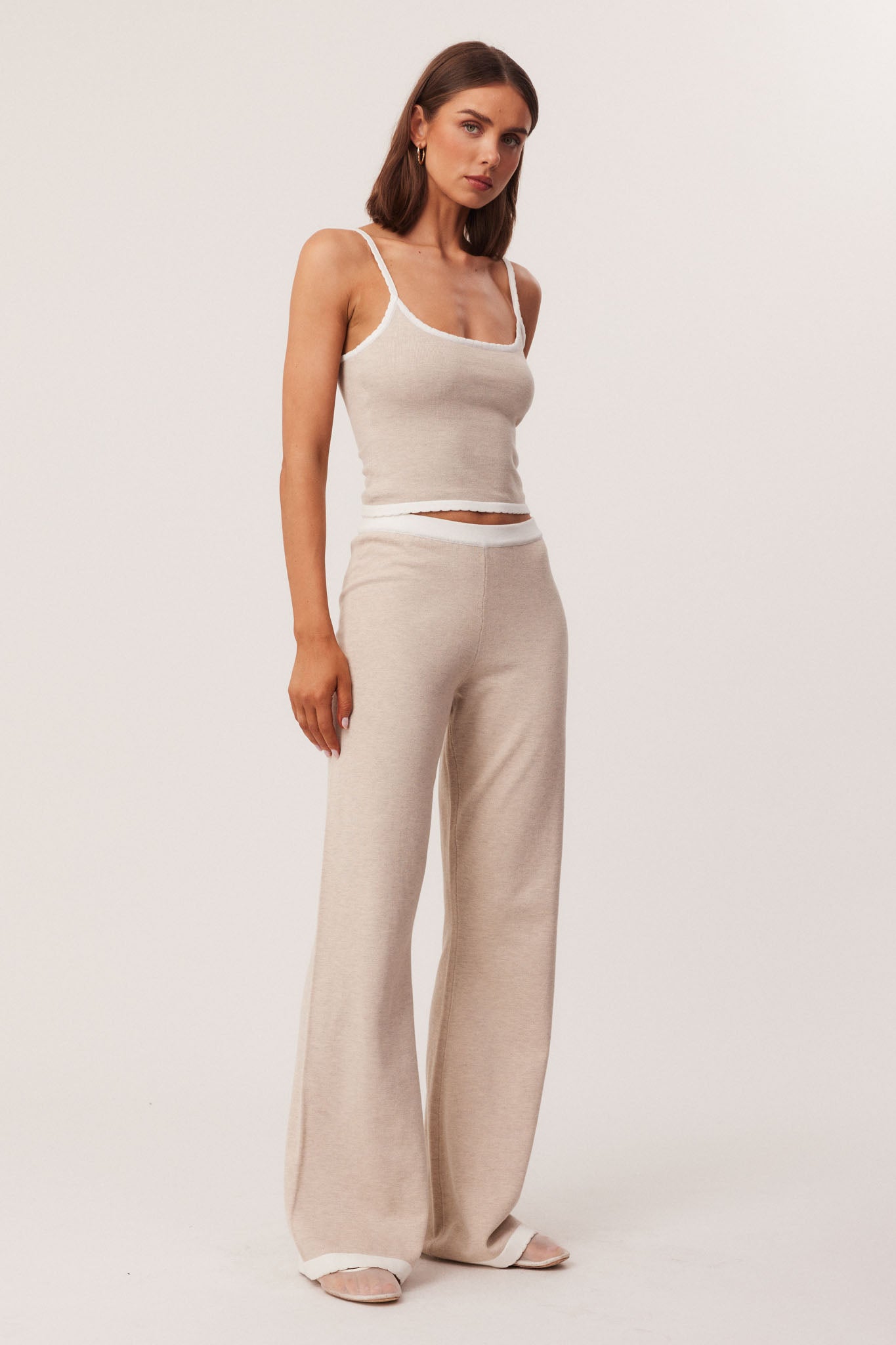 36_AUGUSTSCALLOPTANKPANTBEIGE_327281_A