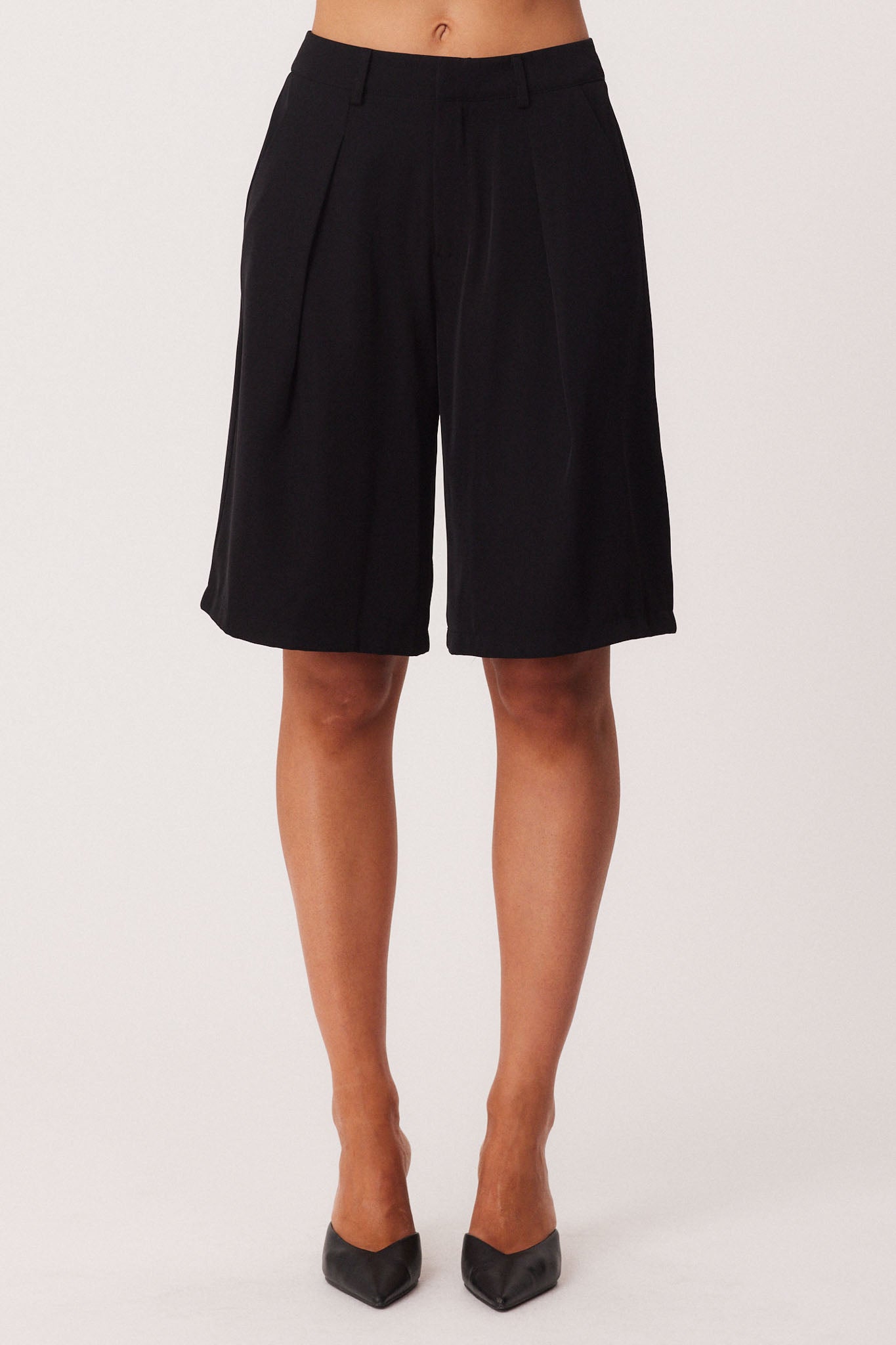 38_ChiffonOffShoulderTop_Black_338564