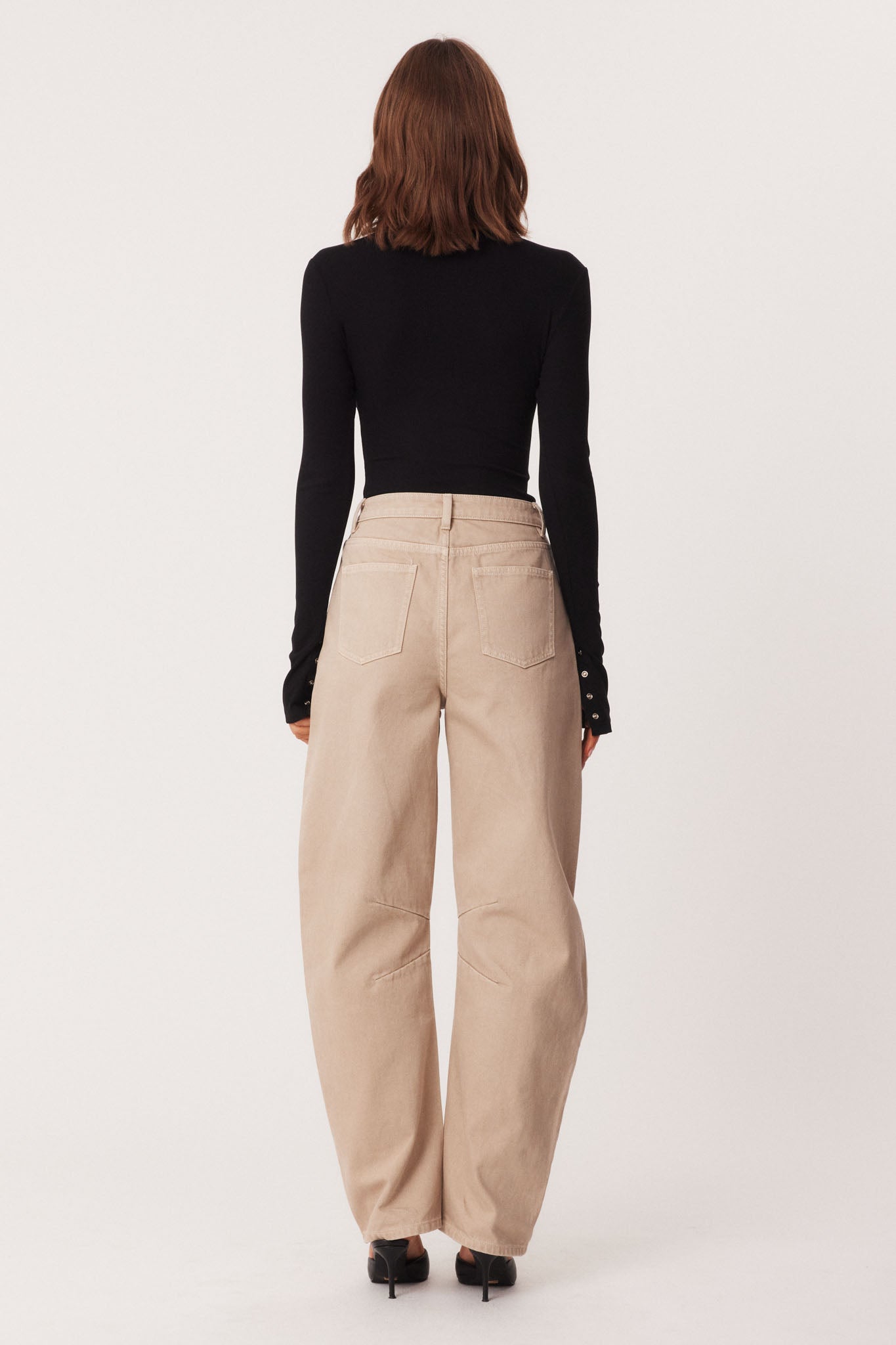 49_HenlyTopBlack_339113