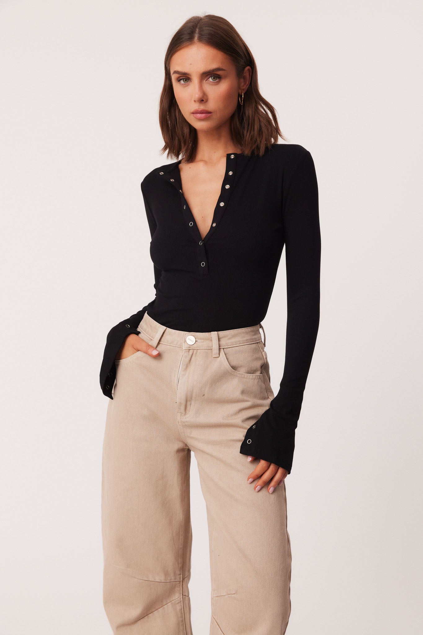 49_HenlyTopBlack_339124