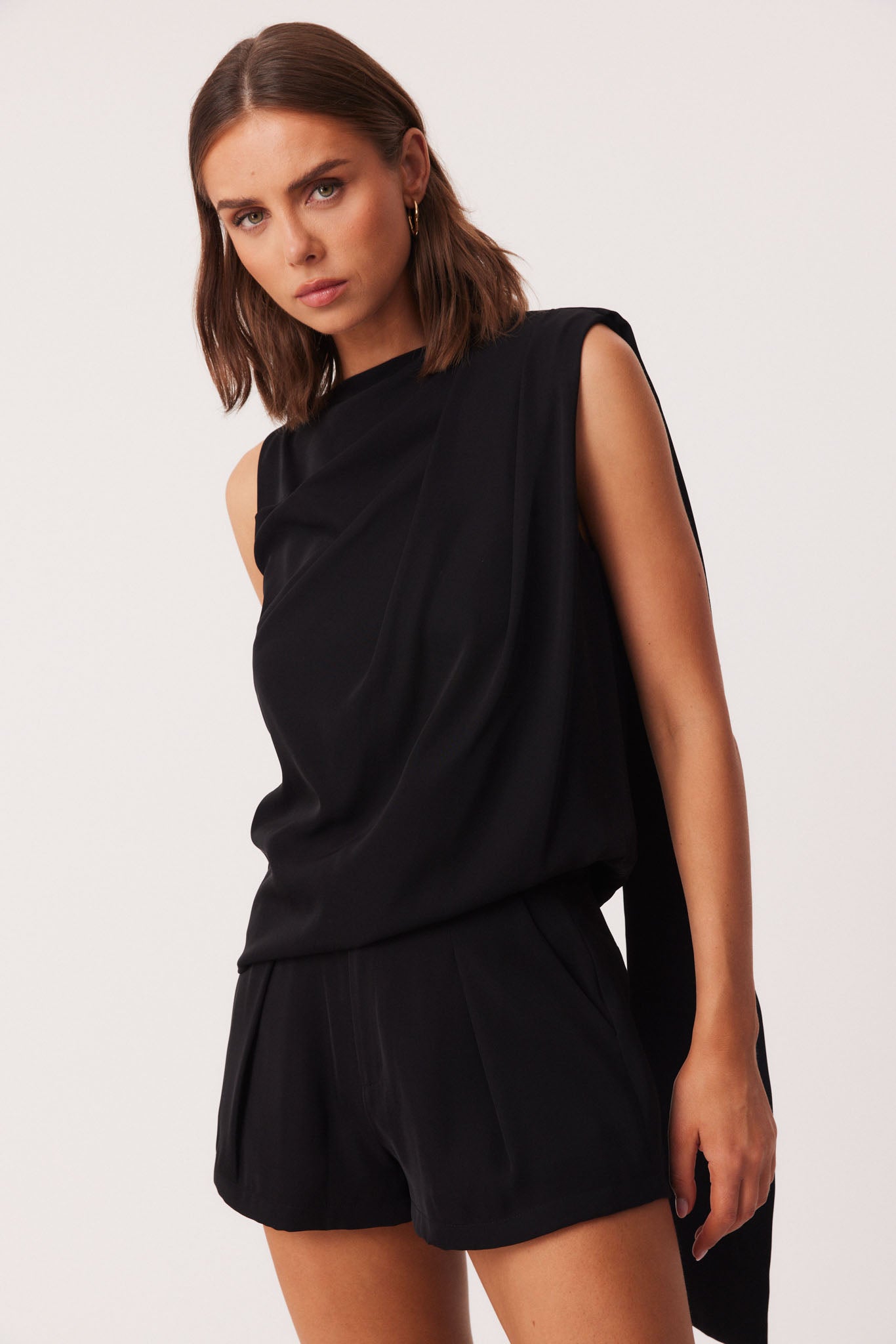 60_DrapeTop_Black_339530