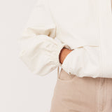 70_WhiteWindBreaker_339856