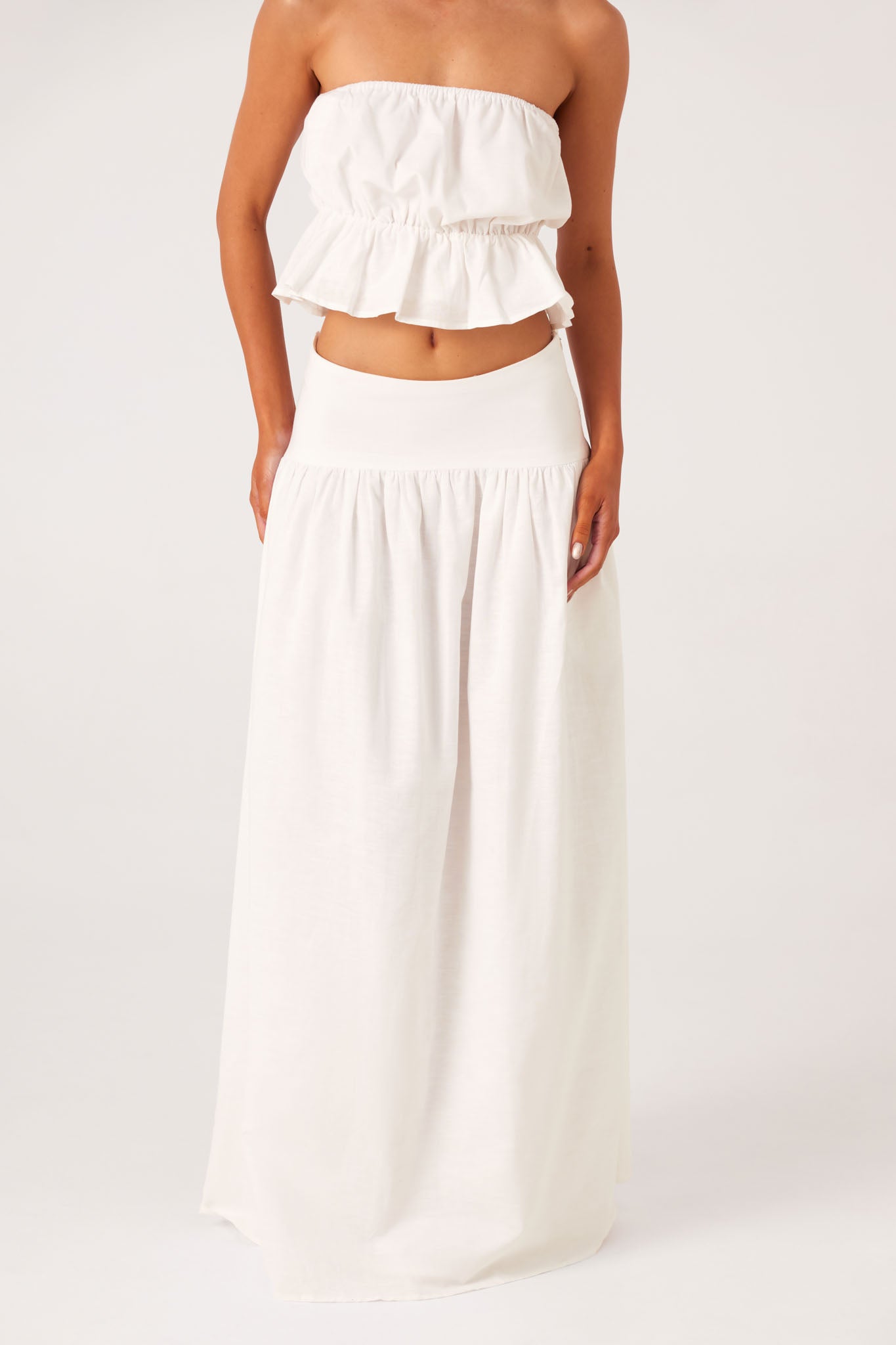 NESA-LINEN-SET-WHITE-2