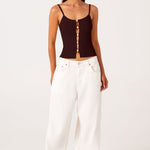 ODESSA-TANK-CHOCOLATE-LUKAS-JEANS-WHITE-1