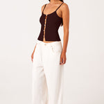 ODESSA-TANK-CHOCOLATE-LUKAS-JEANS-WHITE-4
