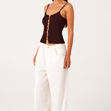 ODESSA-TANK-CHOCOLATE-LUKAS-JEANS-WHITE-4