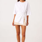 ZAIRA-KNOT-T-SHIRT-WHITE-AVIA-MINI-SKIRT-NATURALL1