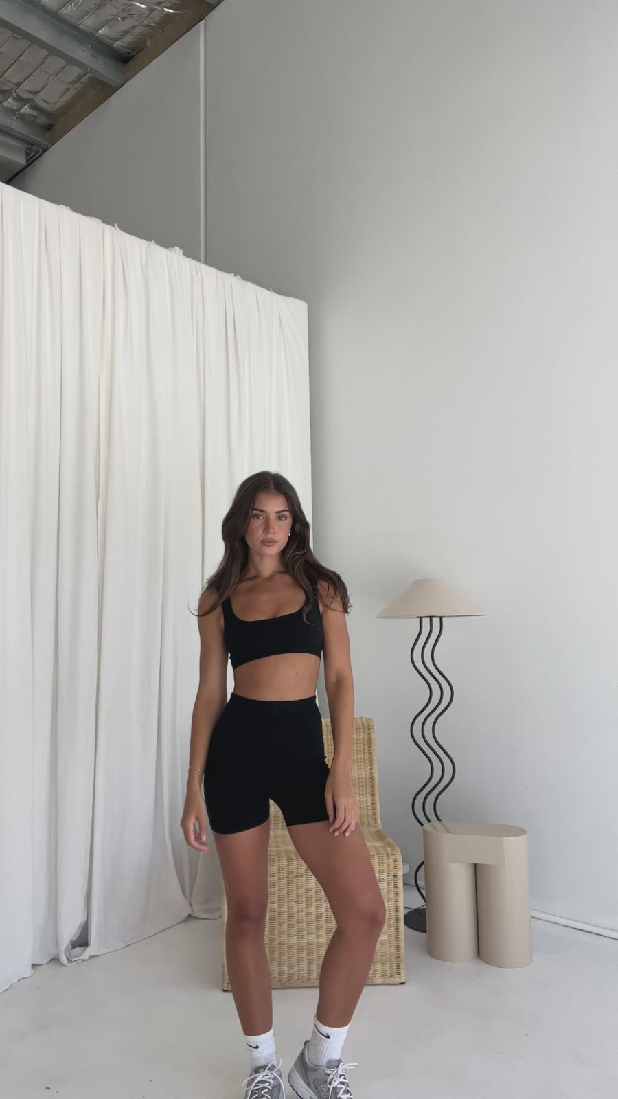 HAZEL CROP - BLACK
